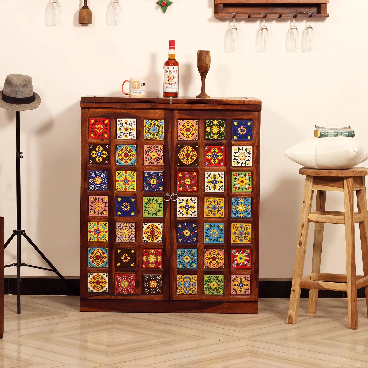 Royal Finish Tielac 2 Door Bar in sheesham with Natural color in Matte polish wooden bar cabinet image 4